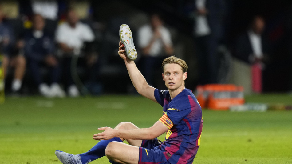 Calcio: De Jong come Rabiot, 'Barca a Miami? &egrave; sbagliato'