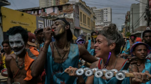 Un desfile carnavalero brinda un respiro al infierno del crack en Brasil