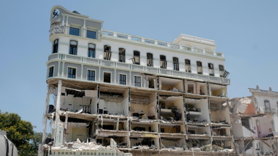 Fuerte explosi&oacute;n en hotel c&eacute;ntrico de La Habana deja 8 muertos y 30 heridos 