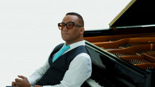 Undici brani di Pino Daniele riletti da Gonzalo Rubalcaba