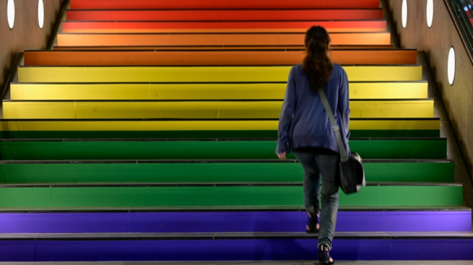 Bundesrat hisst am Samstag anl&auml;sslich des CSD Regenbogenflagge