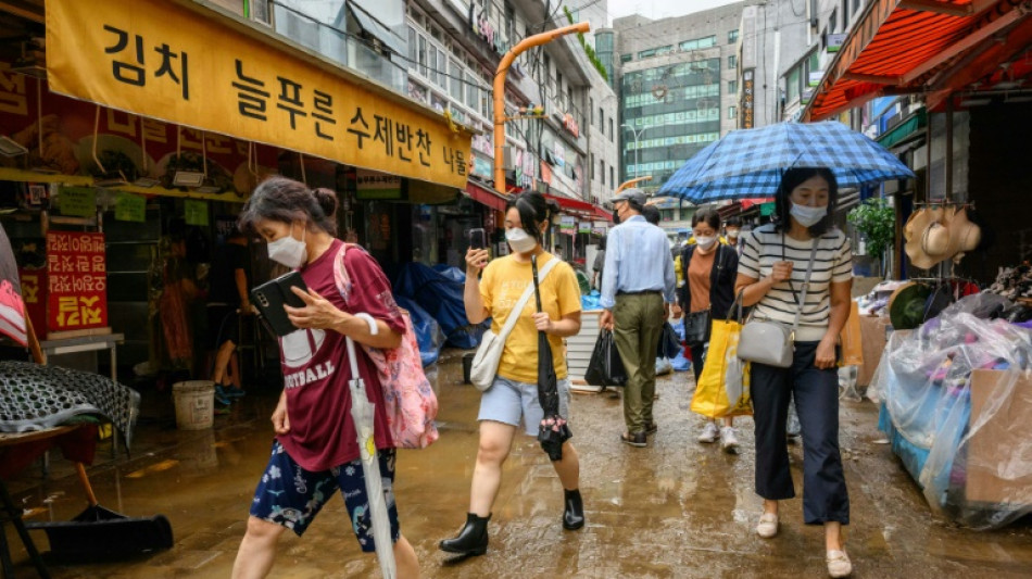 Sube a nueve el número de muertos por las inundaciones en Corea del Sur
