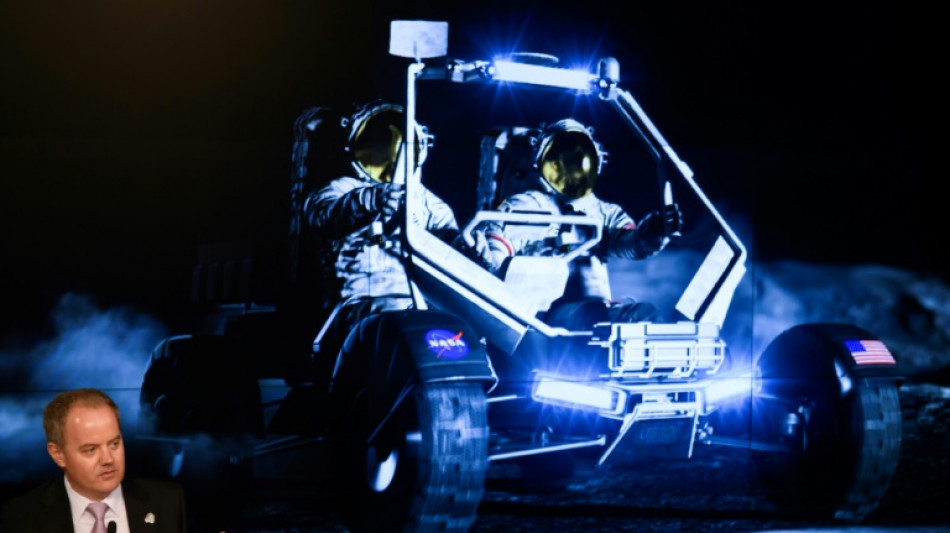 Tres compañías compiten en fabricar róver para suelo lunar de la NASA