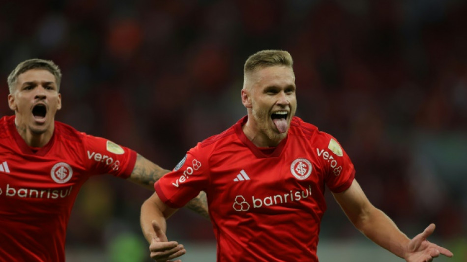 Inter vence Metropolitanos (1-0) com gol nos acr&eacute;scimos e &eacute; l&iacute;der do Grupo B da Libertadores