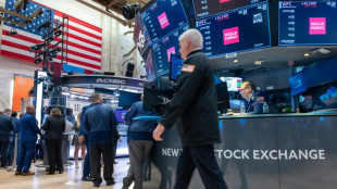 Wall Street en l&eacute;ger retrait &agrave; l'approche de la fin d'un bon mois de novembre