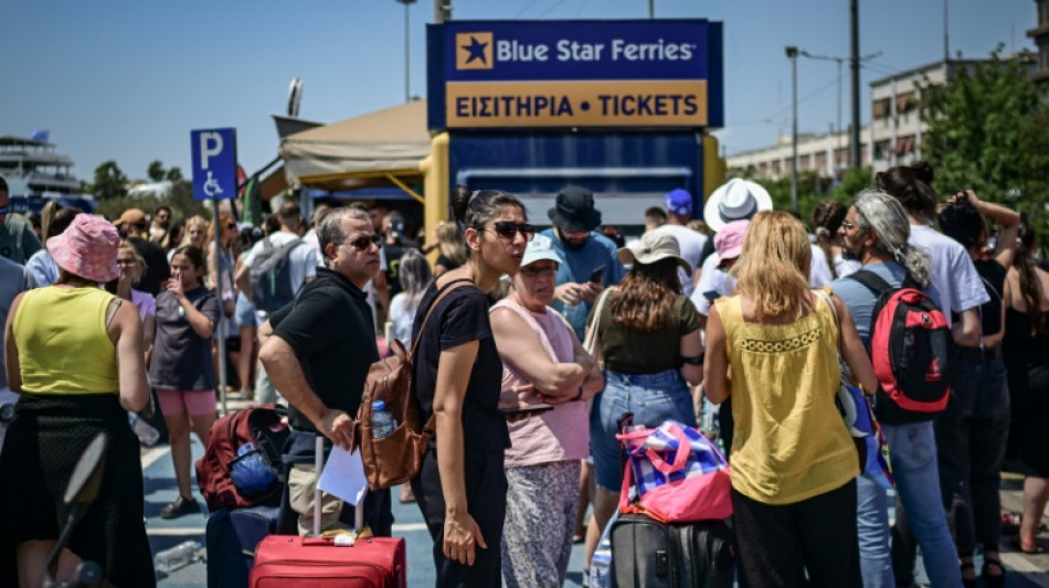 Dos turistas muertos y tr&aacute;fico perturbado por fuertes vientos en Grecia