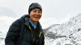 Nepalesin bricht Rekord für schnellste Everest-Bezwingung einer Frau