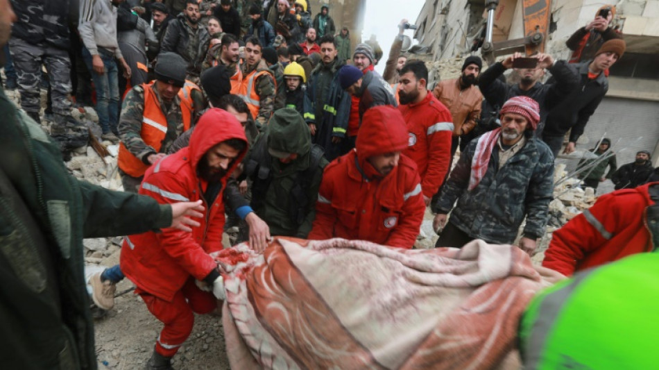 Bereits mehr als 1500 Tote bei schwerem Erdbeben in türkisch-syrischem Grenzgebiet