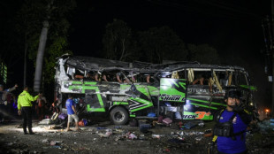 El accidente de un autobús escolar mata a once personas en Indonesia