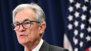 Trump llama "est&uacute;pido" al presidente de la Fed por mantener las tasas