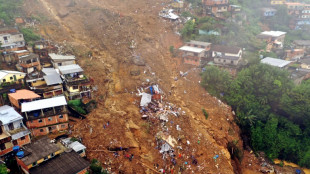 Br&eacute;sil: les sinistr&eacute;s de Petropolis entre d&eacute;sespoir et solidarit&eacute;