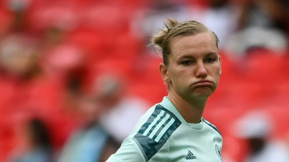 Euro f&eacute;minin: l'Allemande Popp bless&eacute;e pendant l'&eacute;chauffement et forfait pour la finale