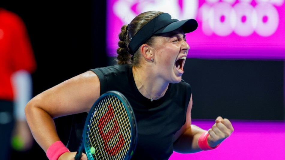 WTA 1000 de Doha: Swiatek cale encore contre Ostapenko qui se qualifie pour la finale