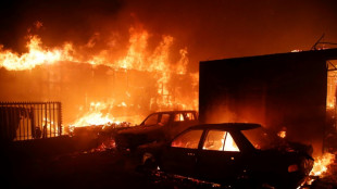 Chili: arrestation de deux hommes soupçonnés d'avoir causé un incendie qui a fait 137 morts en février