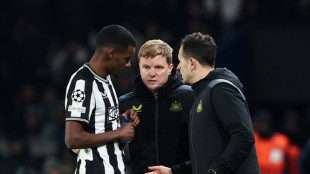 Newcastle's Howe says Isak relationship was 'difficult' before Liverpool move