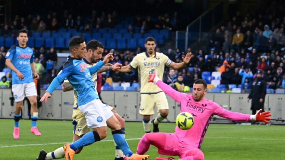 Napoli volta a focar no t&iacute;tulo da Serie A ap&oacute;s decep&ccedil;&atilde;o na Champions