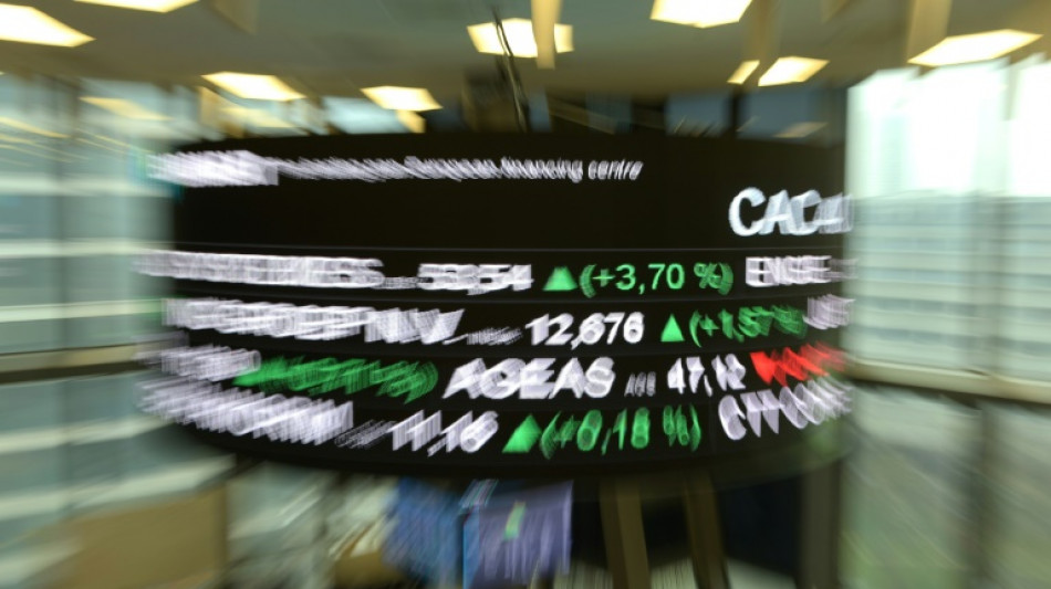 La Bourse de Paris prend 1,48% et rattrape son retard des l&eacute;gislatives