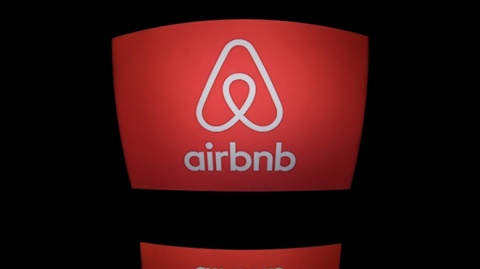 Airbnb to offer 100,000 free beds for Ukraine refugees