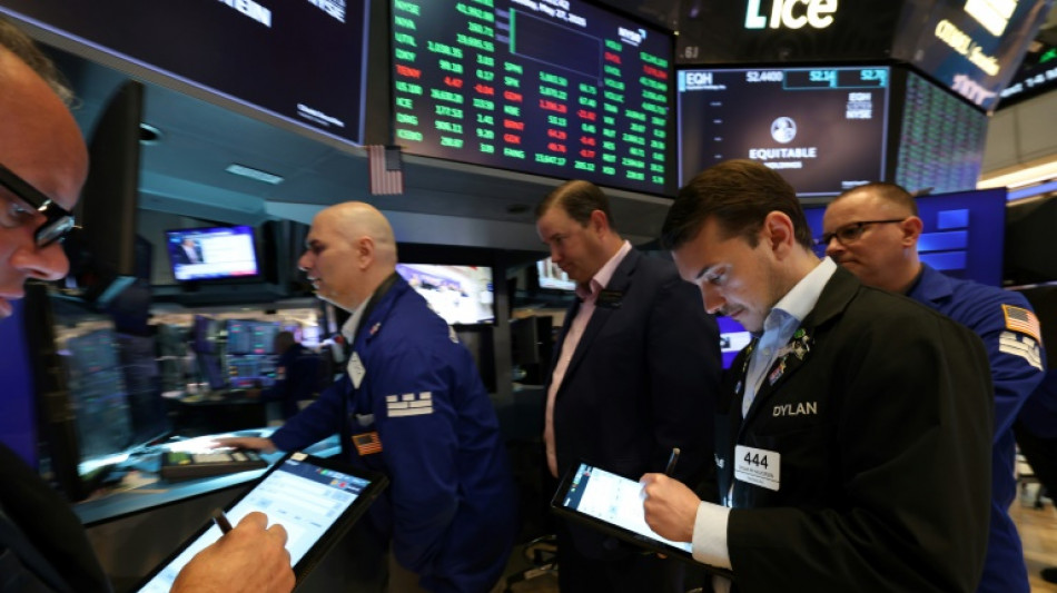 Wall Street recule, s'inqui&egrave;te &agrave; nouveau des tensions commerciales avec la Chine