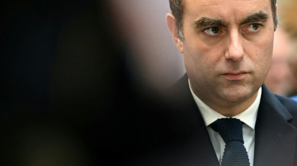 Lecornu se pr&eacute;pare &agrave; une journ&eacute;e d&eacute;cisive, le PS maintient ses exigences