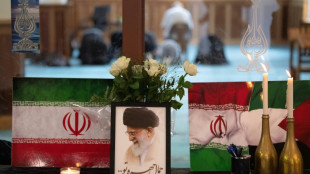 Rea&ccedil;&otilde;es mundiais &agrave; morte do l&iacute;der supremo do Ir&atilde; Ali Khamenei