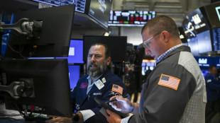 Wall Street port&eacute;e par Apple, les nouveaux droits de douane en ligne de mire