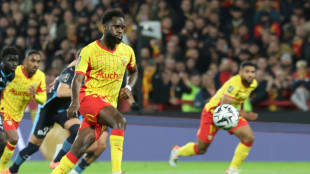 Ligue 1: l'OM, surpris &agrave; Lens (2-1), perd la t&ecirc;te