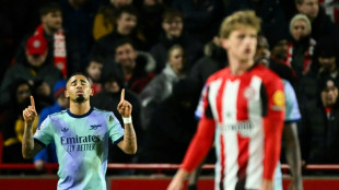 Com gols brasileiros, Arsenal vence Brentford de virada e recupera 2&ordm; lugar no Ingl&ecirc;s