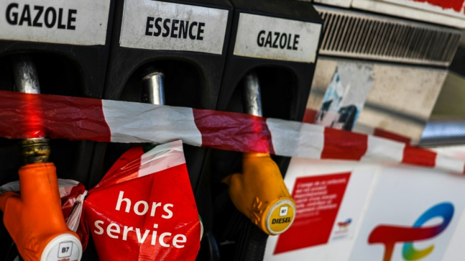 Carburants : journ&eacute;e d&eacute;cisive pour les mouvements de gr&egrave;ve, sous la menace des r&eacute;quisitions