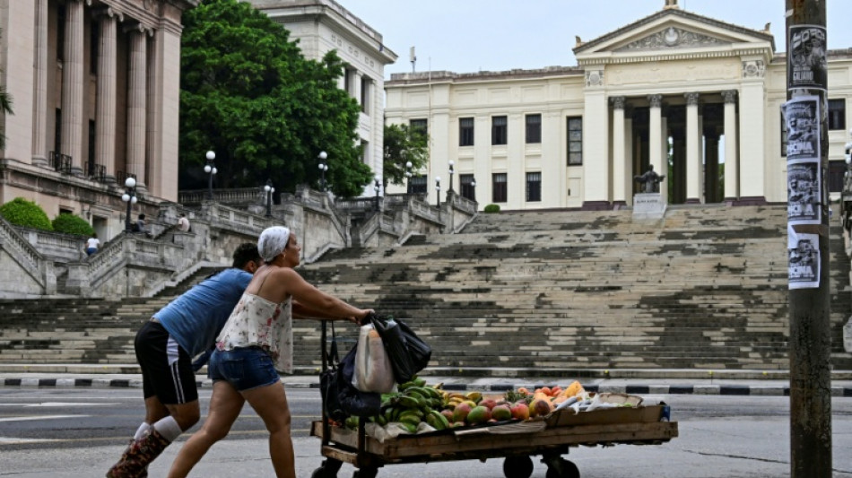 Cuban students call boycott over mobile tariff hikes