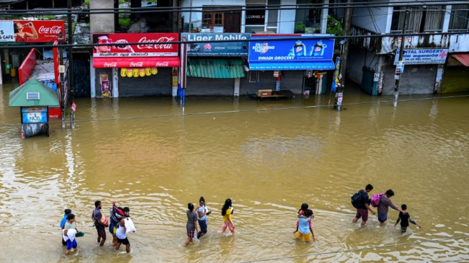 Sube a 26 el balance de muertos por el monz&oacute;n en Sri Lanka