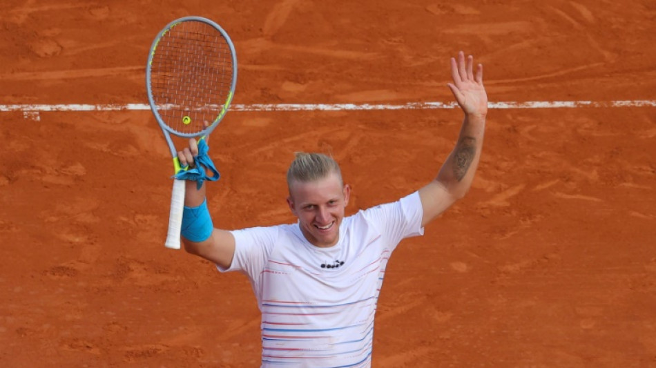 Davidovich vence y ya est&aacute; en cuartos en Montecarlo, Schwartzman se cita con Tsitsipas