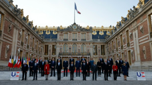 L'UE en sommet &agrave; Versailles exclut une adh&eacute;sion rapide de l'Ukraine