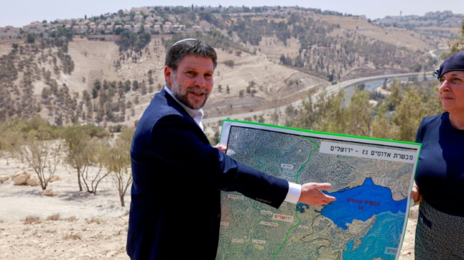Israeli far-right minister backs contentious West Bank settlement plan