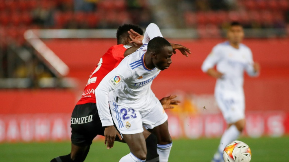 Mendy se pierde el cl&aacute;sico contra el Barcelona y Benzema es duda