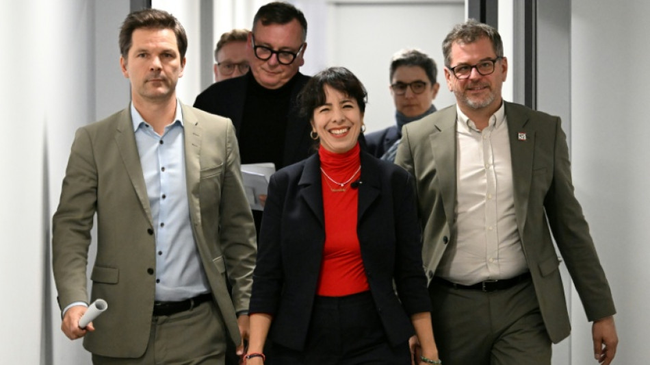 Berliner SPD-Spitze will Mitgliederentscheid &uuml;ber Koalition mit Linken und Gr&uuml;nen