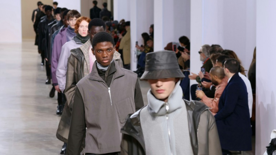 Loewe explora humor e Herm&egrave;s, a sobriedade, na Semana da Moda masculina de Paris