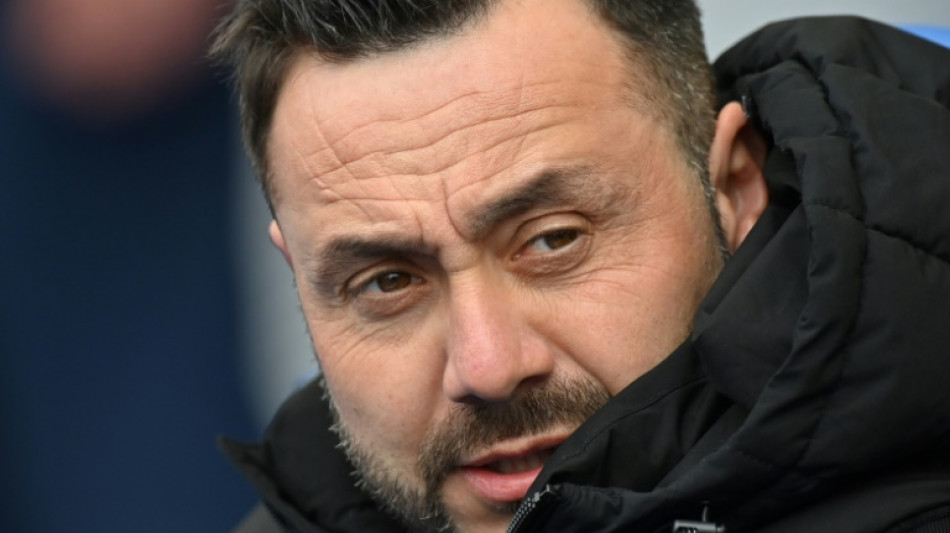 T&eacute;cnico Roberto De Zerbi deixar&aacute; comando do Brighton no fim da temporada