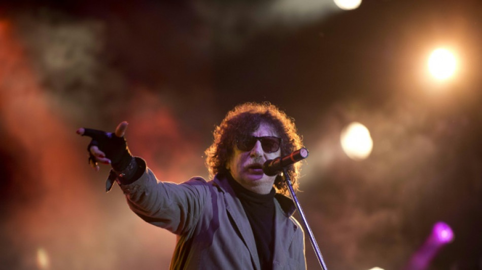 Rockero argentino Charly Garc&iacute;a dado de alta y mejor de salud