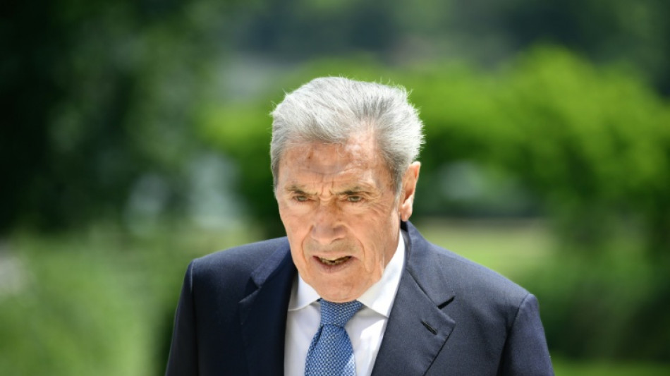 Eddy Merckx es hospitalizado de nuevo por una infecci&oacute;n en la cadera