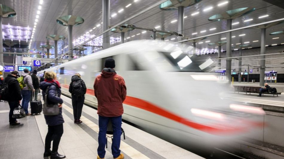 "Spiegel": Service für privilegierte Deutsche-Bahn-Kunden wird reduziert