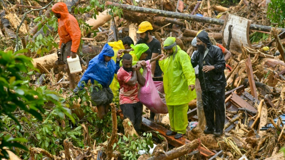 Inde: 122 morts apr&egrave;s des glissements de terrain dans des plantations de th&eacute;