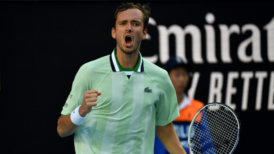 El tenista ruso Medv&eacute;dev pasa a octavos de final del Abierto de Australia