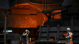 Stahlarbeiter protestieren gegen Thyssen-Führung - Politik mischt sich ein
