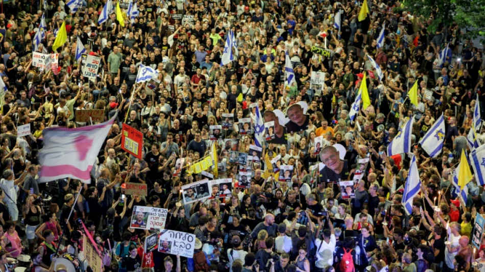 Dezenas de milhares protestam em Tel Aviv contra plano israelense de ocupar Cidade de Gaza