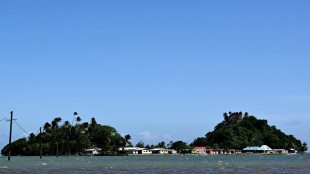 Climate-threatened Fijian utopia rejects calls to relocate