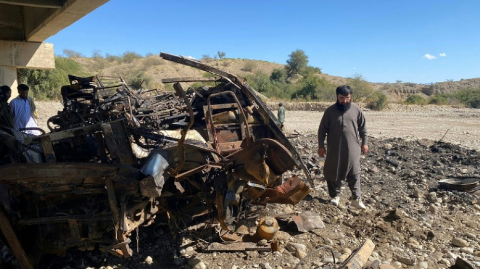 M&aacute;s de 50 muertos en Pakist&aacute;n en dos dram&aacute;ticos accidentes