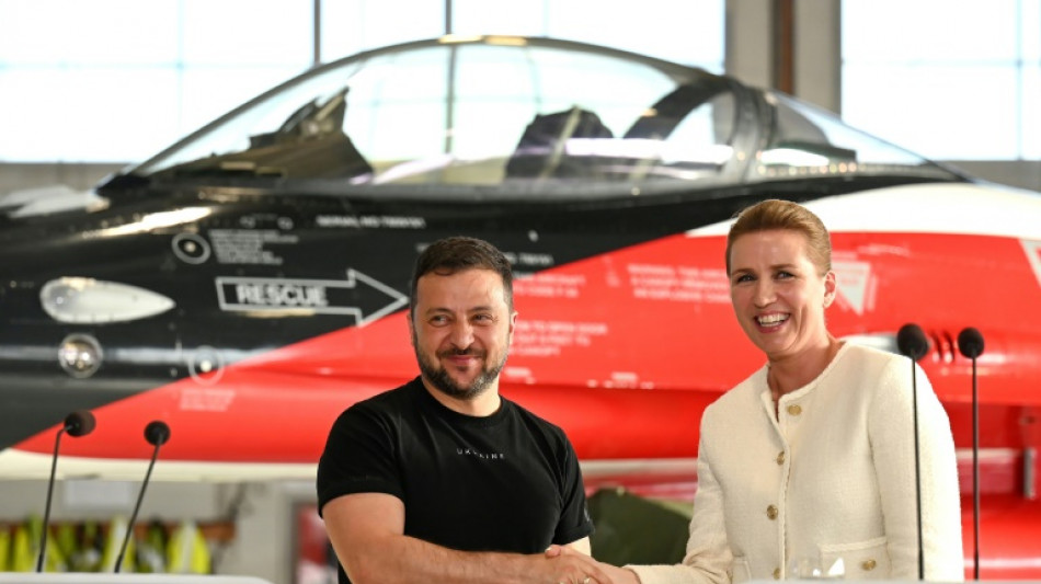 Selenskyj erhält Zusagen für F-16-Kampfjets aus Dänemark und Niederlanden