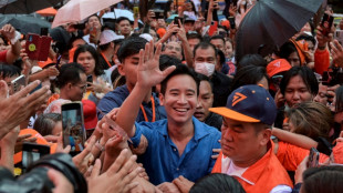 Tha&iuml;lande: le vainqueur des &eacute;lections aux prises avec la justice, nouvelle vague d'incertitudes