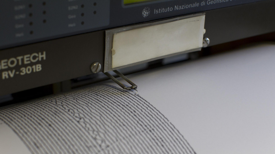 Nuove scosse di terremoto ai Campi Flegrei, due di magnitudo 2.8